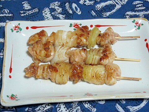 鶏モモと玉ねぎのたれ焼き鳥